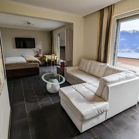 Boutique Brione Garni