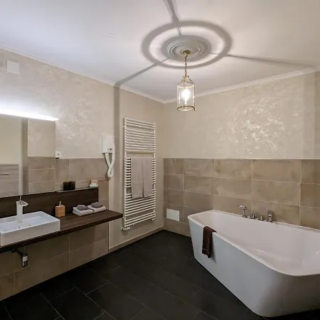 Hotel Boutique Brione Garni 4*